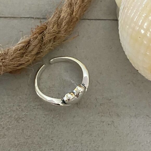 Sterling Silver Heart Toe Ring Midi Ring - Picture 3 of 4